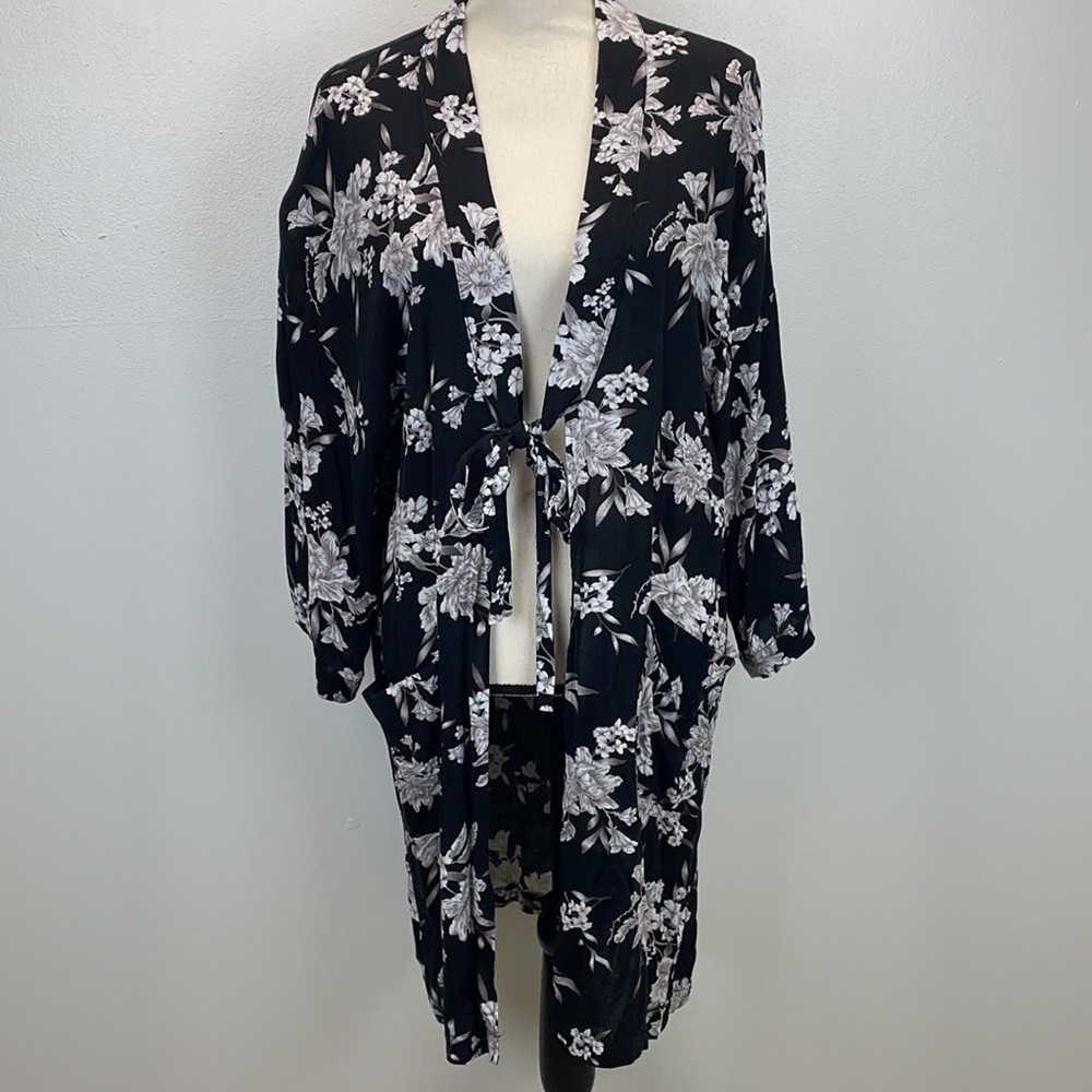 ⭐️🌸Spiritual Gangster Maya Kimono Floral Robe one size - Picture 2 of 10